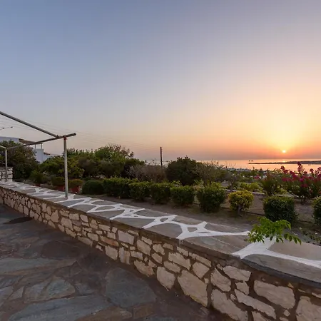 Apartment Sunset House For Friends Or Families Above Parikia *