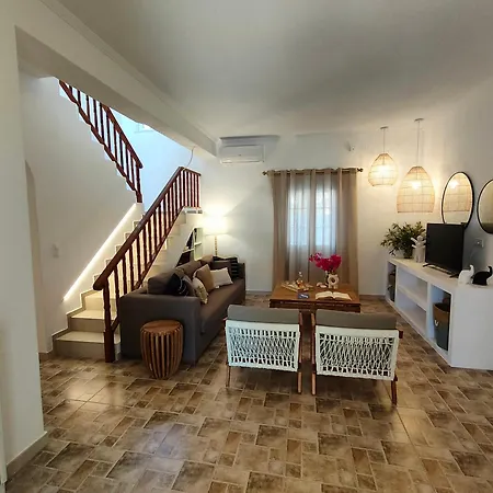 Apartment Sunset House For Friends Or Families Above Parikia